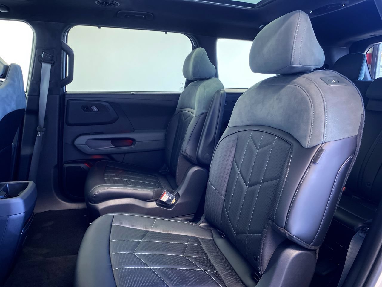New 2027 Kia Telluride X-Line SX Prestige AWD/4WD image 35