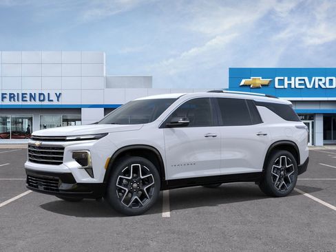 New 2026 Chevrolet Traverse High Country image 2