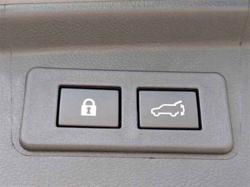 New 2025 Subaru Outback Premium image 15