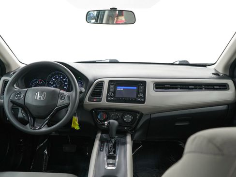 Used 2020 Honda HR-V LX image 13