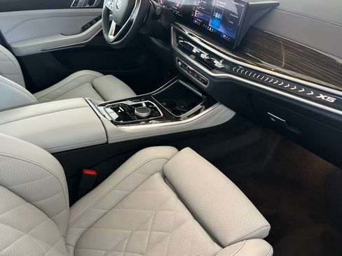 Used 2024 BMW X5 sDrive40i w/ Premium Package RWD image 15