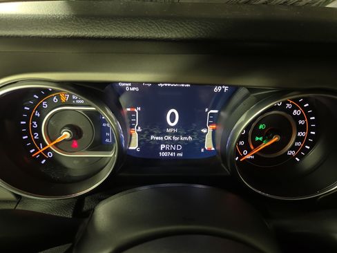 Used 2018 Jeep Wrangler Unlimited Sport S AWD/4WD image 18