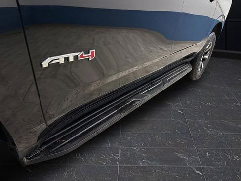 Used 2025 GMC Yukon XL AT4 image 36