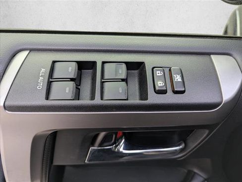 Used 2021 Toyota 4Runner SR5 AWD/4WD image 10