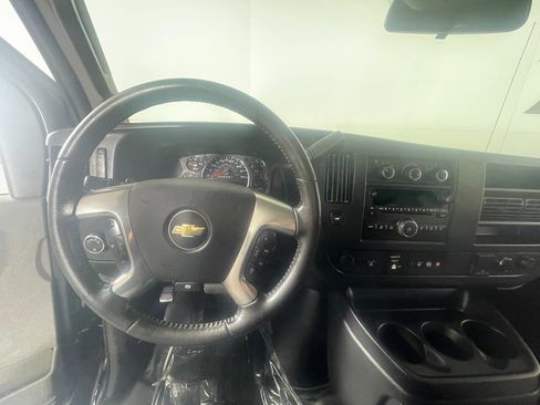 Used 2016 Chevrolet Express 2500 LS image 16