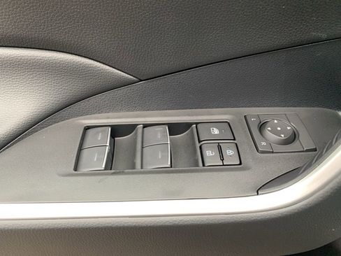 New 2025 Toyota RAV4 SE image 12