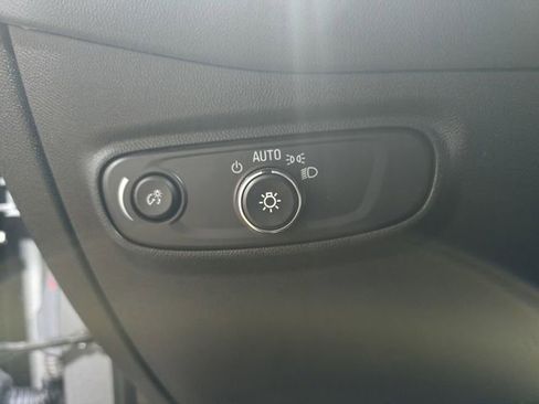 Used 2024 Chevrolet Equinox LT image 27