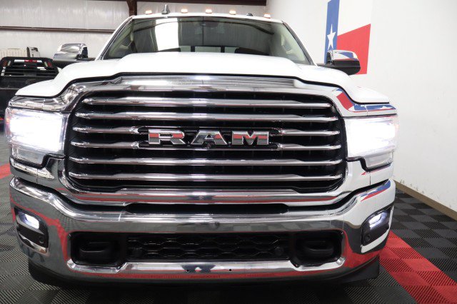 Used 2022 RAM 3500 Limited AWD/4WD image 22