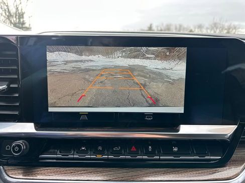 Used 2023 Chevrolet Silverado 1500 LT image 34