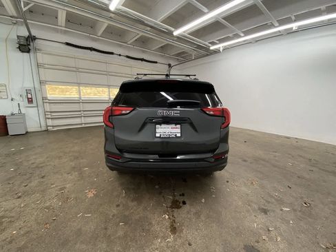 Used 2020 GMC Terrain SLT w/ Preferred Package image 5