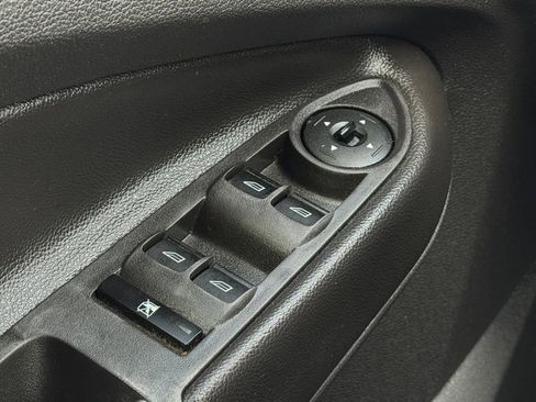 Used 2013 Ford Escape SE image 19