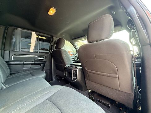 Used 2021 RAM 2500 Big Horn w/ Night Edition AWD/4WD image 36