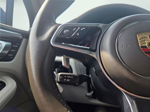 Used 2019 Porsche Macan S w/ Premium Package AWD/4WD image 37