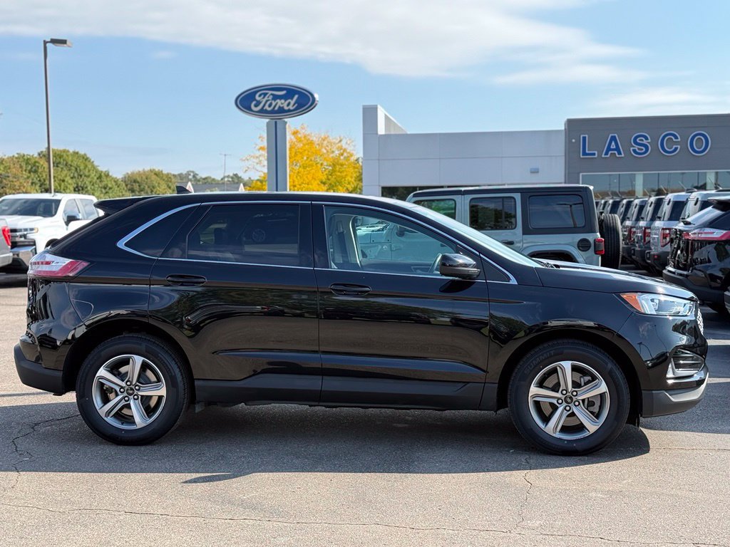 Used 2024 Ford Edge SEL w/ Convenience Package AWD/4WD image 32