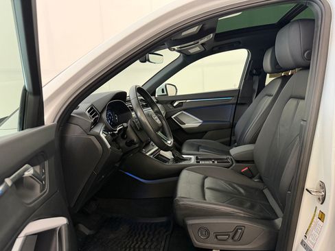 Used 2023 Audi Q3 2.0T Premium Plus w/ Premium Plus Package AWD/4WD image 5