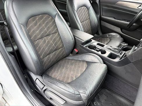 Used 2017 Hyundai Sonata Sport w/ Value Edition Package 02 FWD image 20