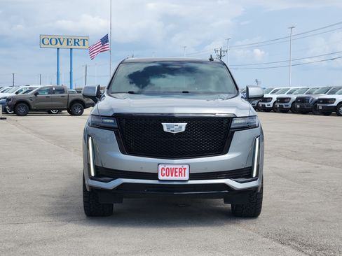 Used 2023 Cadillac Escalade ESV Sport w/ Touring Package AWD/4WD image 2