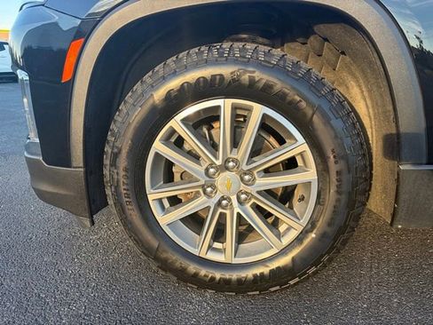 Used 2023 Chevrolet Traverse LT AWD/4WD image 14