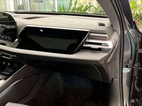 Used 2026 Audi A6 Premium Plus image 18