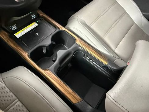 Certified 2020 Honda CR-V Touring image 24