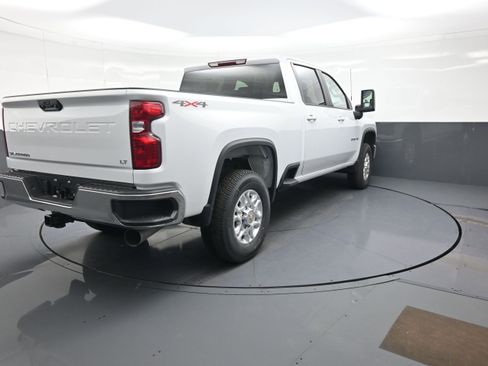 New 2026 Chevrolet Silverado 2500 LT AWD/4WD image 3