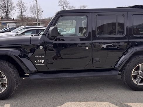 Used 2022 Jeep Wrangler Unlimited Sahara w/ Cold Weather Group image 2