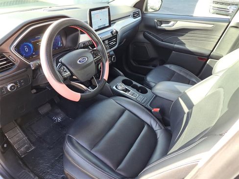 Used 2022 Ford Escape SEL w/ Technology Package image 11