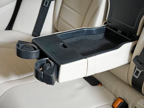 Certified 2021 Mercedes-Benz C 300 4MATIC Sedan image 32
