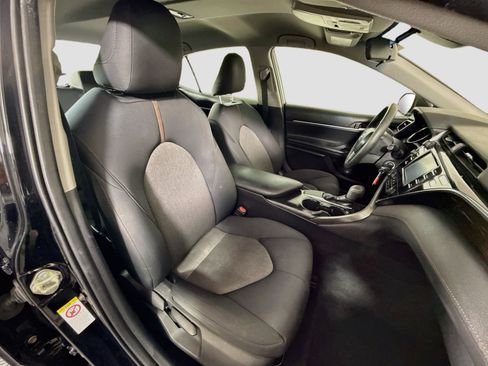 Used 2018 Toyota Camry LE w/ Protection Package (Q2) FWD image 28