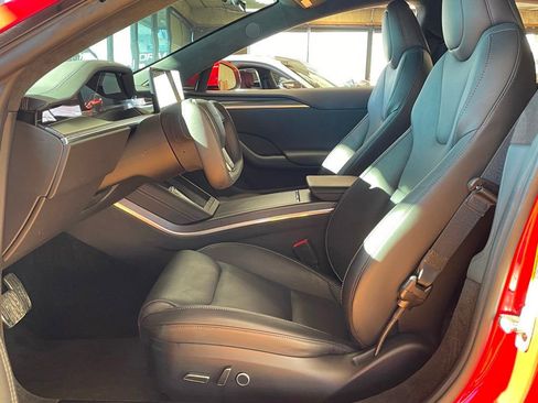 Used 2022 Tesla Model S Plaid image 13