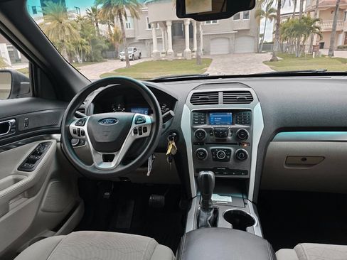 Used 2014 Ford Explorer 4WD image 59