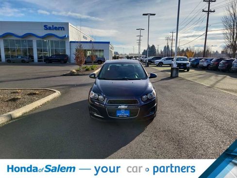 Used 2016 Chevrolet Sonic LT w/ Fun and Sun Package image 6