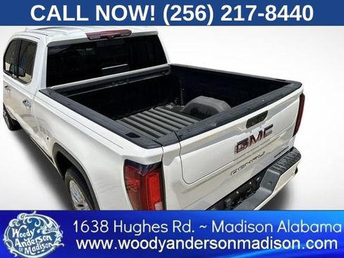 Used 2022 GMC Sierra 1500 Denali w/ Denali Reserve Package AWD/4WD image 6