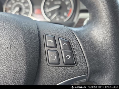 Used 2011 BMW 328i Convertible image 25