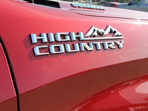 Used 2022 Chevrolet Silverado 1500 High Country w/ High Country Premium Package image 7
