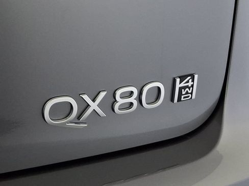 Certified 2026 INFINITI QX80 Luxe w/ Cargo Package AWD/4WD image 21