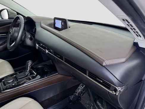 Used 2022 MAZDA CX-30 AWD 2.5 S w/ Premium Package image 31