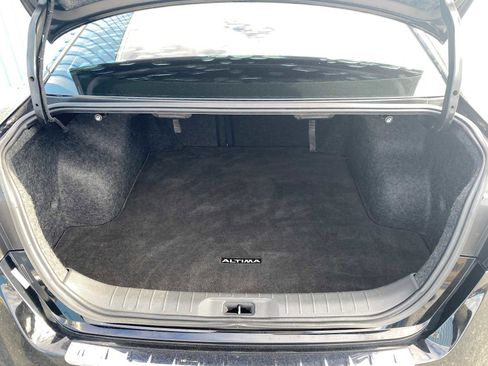 Used 2019 Nissan Altima 2.5 SV image 32