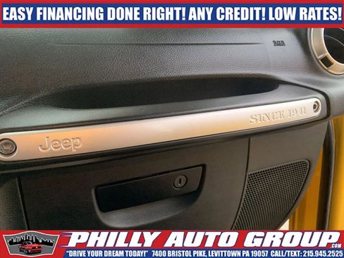 Used 2015 Jeep Wrangler Unlimited Rubicon w/ Max Tow Package image 22