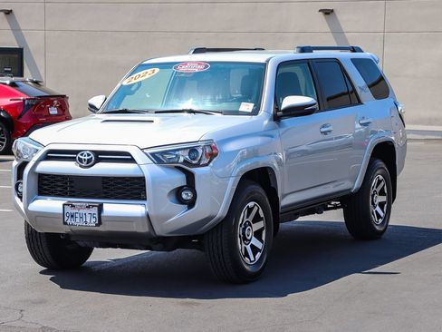 Certified 2023 Toyota 4Runner TRD Off-Road Premium AWD/4WD image 3