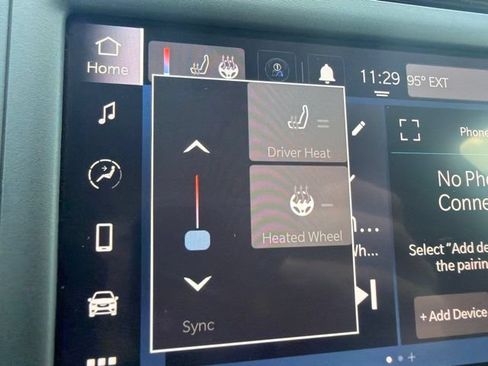 Used 2022 Chrysler Voyager LX FWD image 30