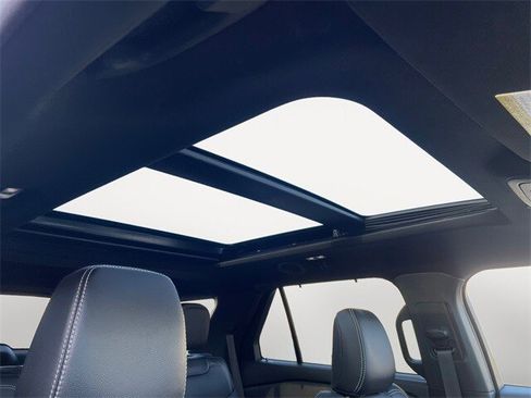 Used 2023 Ford Explorer ST w/ Equipment Group 401A image 15