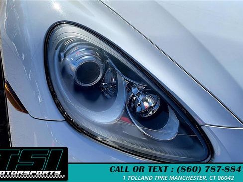 Used 2014 Porsche Cayenne Platinum Edition image 30