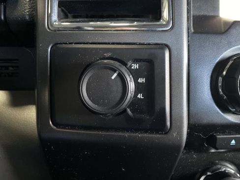 Used 2017 Ford F150 XLT w/ Equipment Group 302A Luxury image 21