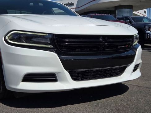 Used 2020 Dodge Charger SXT w/ Blacktop Package RWD image 9