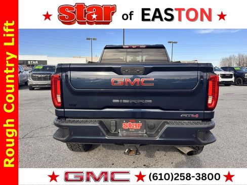 Used 2020 GMC Sierra 2500 AT4 w/ AT4 Premium Package image 7