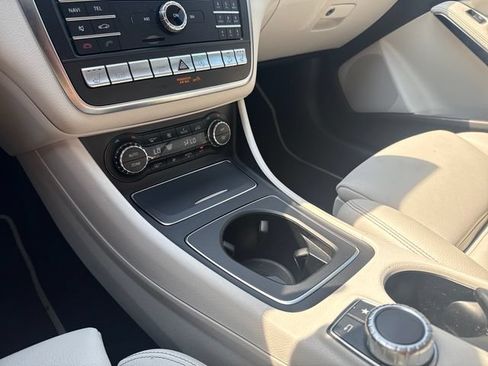 Used 2020 Mercedes-Benz GLA 250 4MATIC image 20