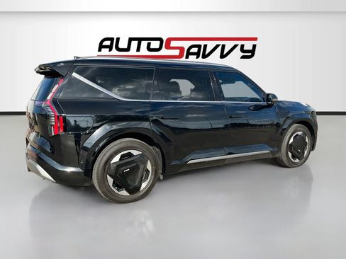 Used 2024 Kia EV9 Land AWD/4WD image 7