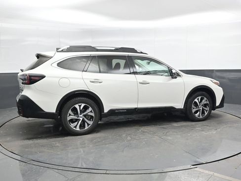 Used 2020 Subaru Outback Touring XT image 3
