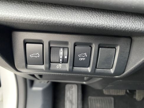 Used 2025 Subaru Outback Limited image 13